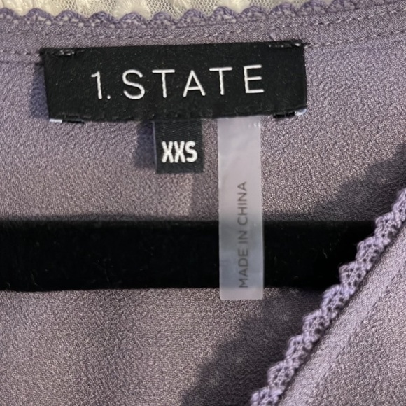 1. State NWOT Purple Blouse XXS - Picture 3 of 3